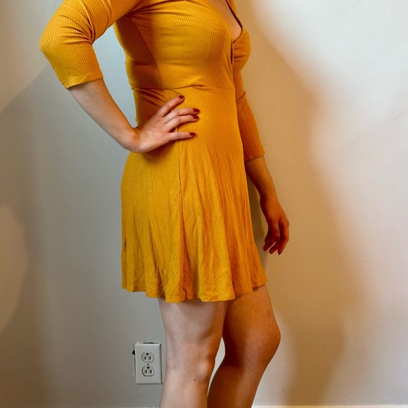 Mustard Summer Dress ☀️ - Picture 2 of 3